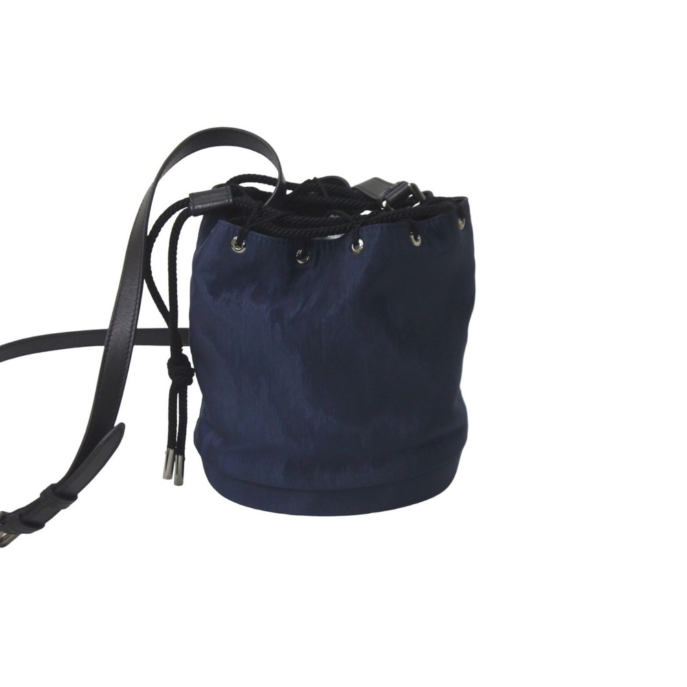 Christian Dior shoulder bag drawstring closure - Picture 3 of 9